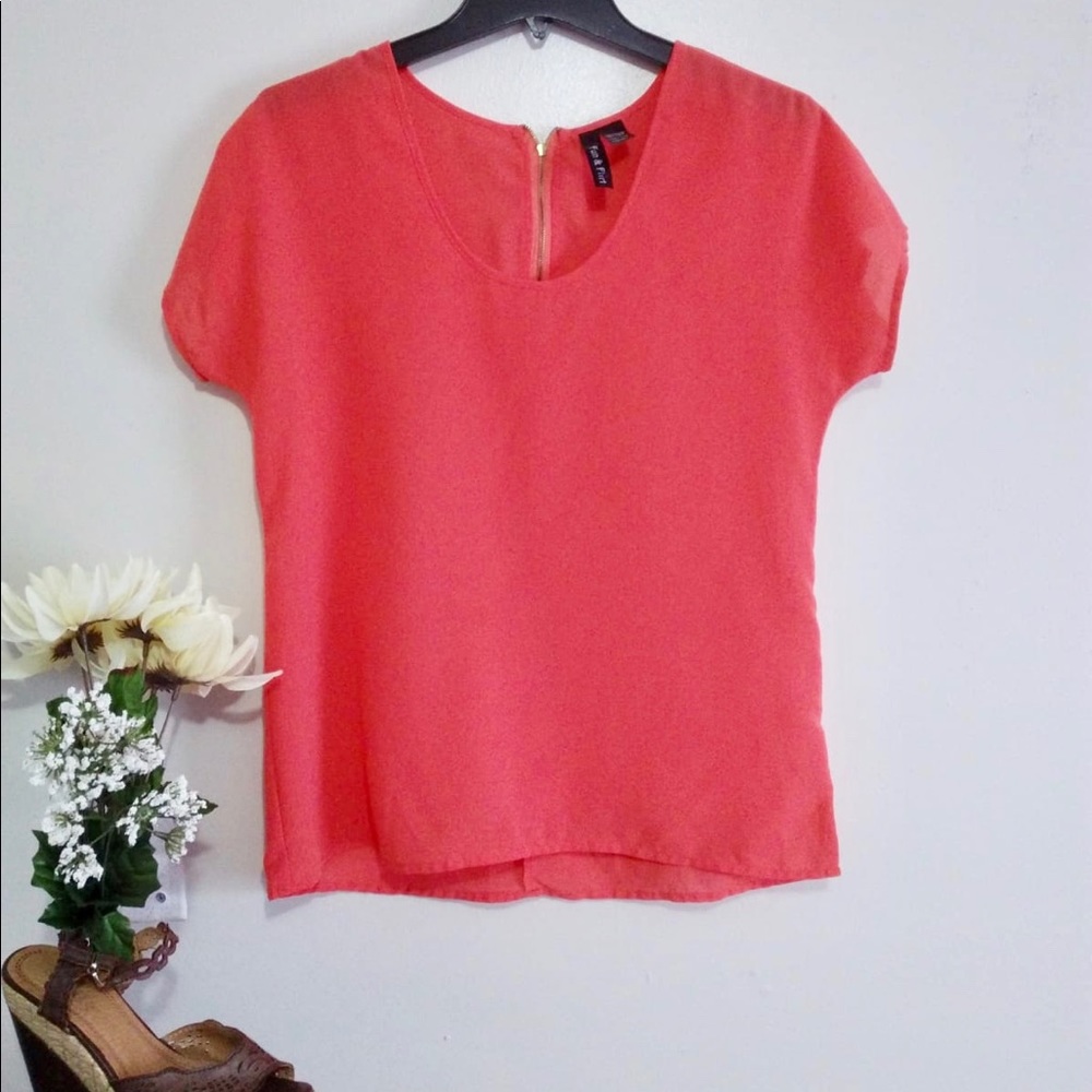 Fun & Flirt Coral Short Sleeve Top